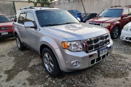 FORD ESCAPE LIMITED 2010