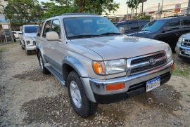 TOYOTA 4RUNNER LIMITED 4X4 2000