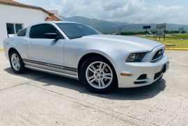 FORD Mustang 2013