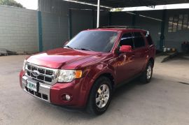 FORD ESCAPE LIMITED 2010